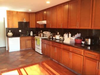 Santa clara big townhouse share.主卧$1750，次卧 $1450. Available September 2