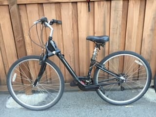 women´s bike with helmet for 120$ 1
