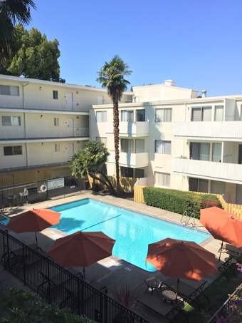 Seeking roommate for a spacious 2br in RWC available asap 1