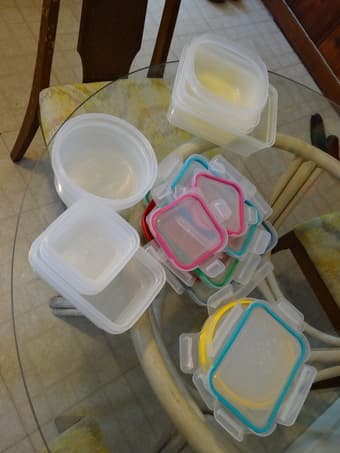 Moving sale: dining set, IKEA POANG+ottoman, kitchen stuff and others 3