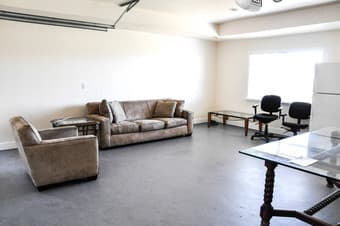 $1600 Live with highly motivated professionals in a home near Stanford 1