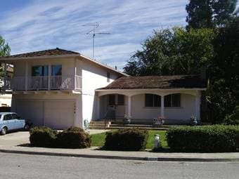 Cute 5 bedroom house with great housemates 1