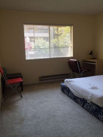 One room near Stanford Campus is available 9/22/2016-1/22/2017 3