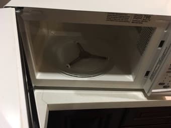 Selling Microwave $20 1