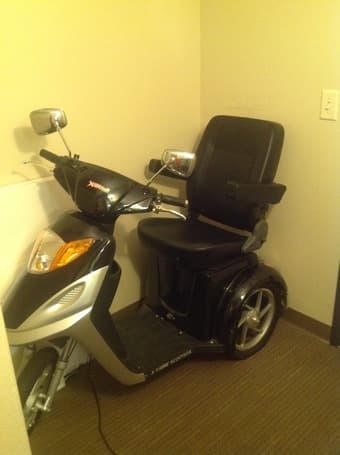 Three Wheel Electric Mobility Scooter for Sale $1000 OBO - $1000 2