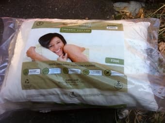 Almost new organic cotton pillow 1