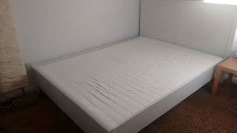 Selling a Ikea meistervik queen sized matress 1