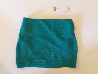 *new* BCBG skirt XS 1