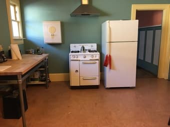 $1150 Private, furnished bedroom, w/ util, in Burlingame 3br/2ba home 3