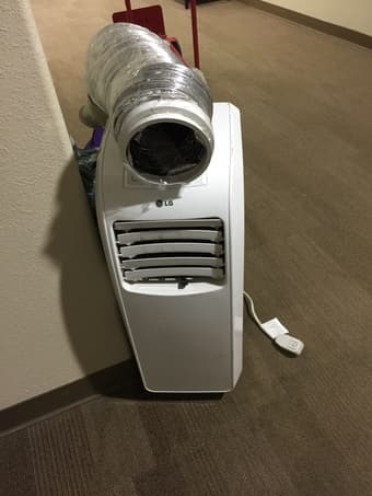 AC unit for sale $50 obo 1