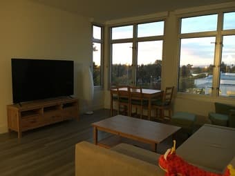 - En suite room @ Avalon Towers - mountain view 3