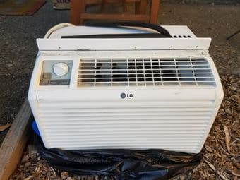 LG air conditioner $30 1