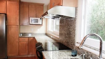 $1300 - Furnished Mountain View Room - walk to downtown Castro Street 2