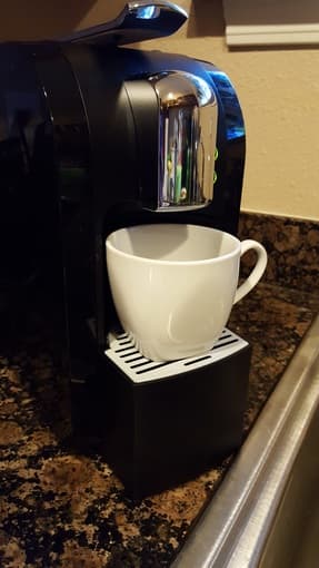 Espresso/Coffee machine: 580 Starbucks Verismo -- $30 1