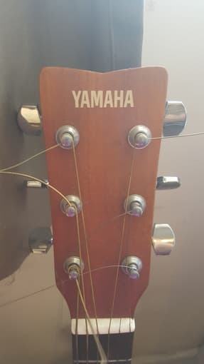 Yamaha Acoustic Guitar - $80 2
