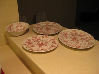 4-pieces Double Phoenix porcelain (made in Japan) for $ 20 1