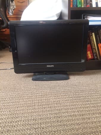 19" Philips flatscreen TV/monitor 1