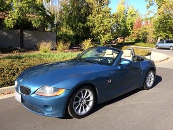 BMW Z4 2004 convertible 2-seater low mileage - $11,500 1