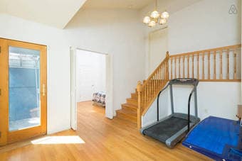 $900 Sunny&Spacious 2-Room Unit in the Original Facebook Mansion! 1