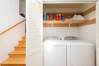$900 Sunny&Spacious 2-Room Unit in the Original Facebook Mansion! 3
