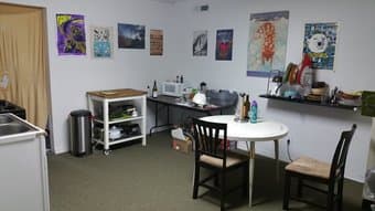 Housing near campus? Live/work warehouse for less than $950 1