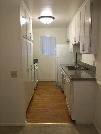 Wanted: roommates in west LA; $350-$1000/month 1