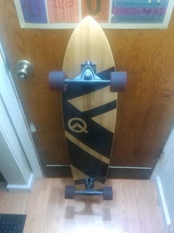 Quest Longboard 75$ 2