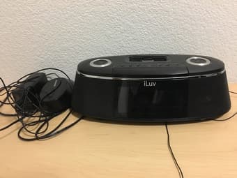 iLuv iPod alarm clock with bed shaker $15 obo 1