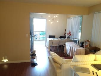 9/28-10/11 Room in Mountain View $500, Female only 1