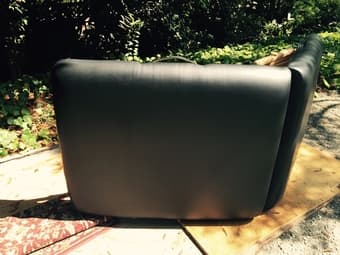 Portable Earthilte massage table 1
