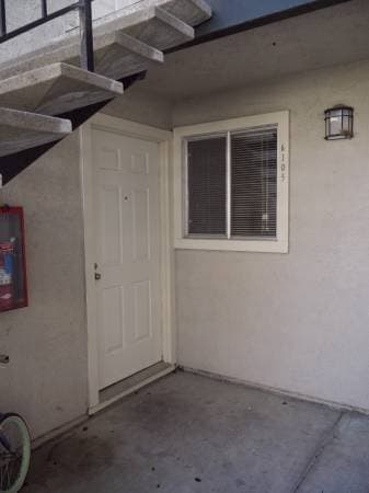 $1095 / 800ft2 Master Bedroom in gated Fremont apt. now available 2