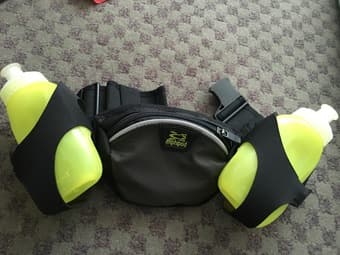 Amphipod hydration belt with two bottles 1