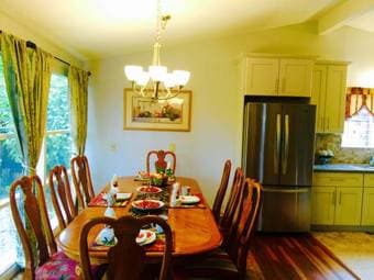 $1,090 Cute 5 bedroom house with great housemates 3