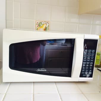 Microwave 15$ 1
