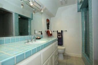 Beautiful Studio Aparment Downtown PA 3