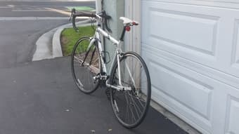 $650 OBO - GIANT Roadbike Aluminum Alloy Frame 1