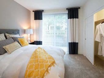 Looking for Female Roommate to Share 2BD2BR Apartment in Sunnyvale 1