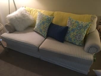 Pull out couch 1
