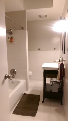 Room with private bath in Menlo Park House available Nov. 1st 3