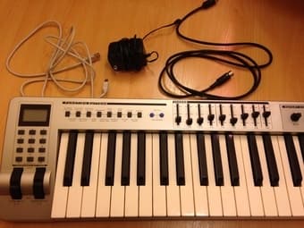 49 key midi keyboard - $40 1