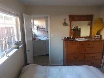 Private bedroom and private bathroom in shared house 3