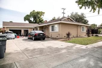 $1200 Bright, Private Bedroom in New Reno'd Sunnyvale Ranch House! 1