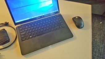 Dell XPS 13 - i5-3337U (4 Threads, Up to 2.7GHz), 4GB RAM, 128GB SSD 1