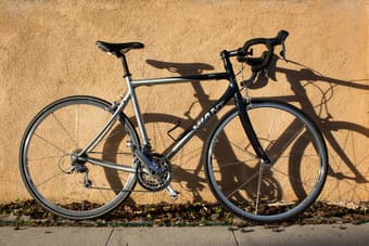 30 speed Giant aluminium road bike 1