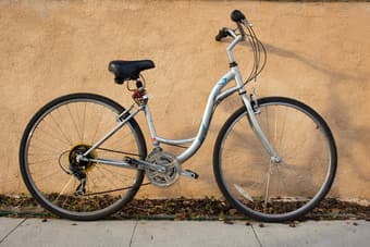 21 speed ladies hybrid 1