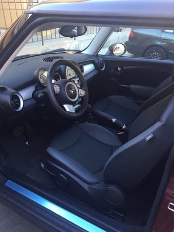 2009 Mini Cooper S burgundy low mileage 3