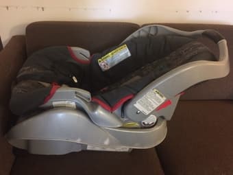 Car Seat wiht base Graco $10 1