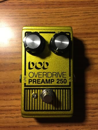 Fender Princeton 650 Amplifier + Pedals - $250 2