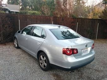 2008 VW Jetta SE 2.5 L- $7500 1