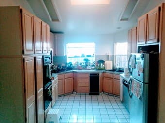 Sublet $1200 Dec 20 - Jan 24 Palo Alto 3
